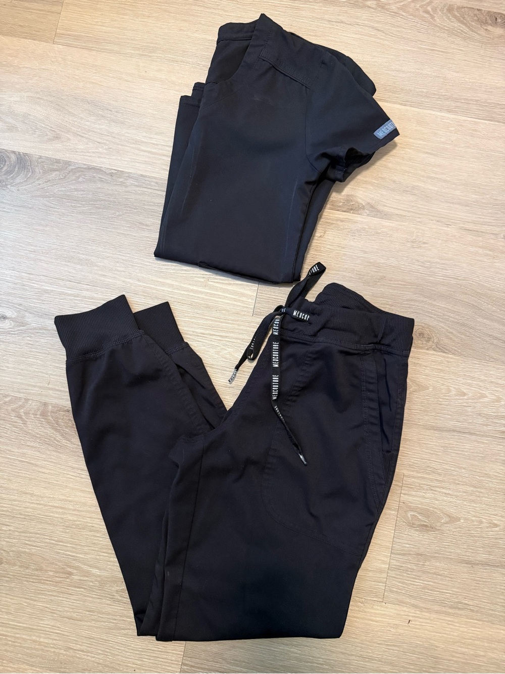Women’s Med Couture Scrub Set Black XXS Top XS Bottom Stretch Medical Uniform